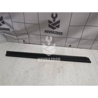 Уплотнитель стекла двери Skoda Octavia A5 1Z   04-13