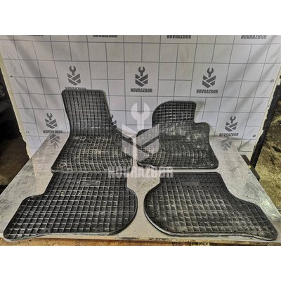 Коврики к-кт Skoda Octavia A5 1Z 04-13 Коврики к-кт Skoda Octavia A5 1Z 04-13