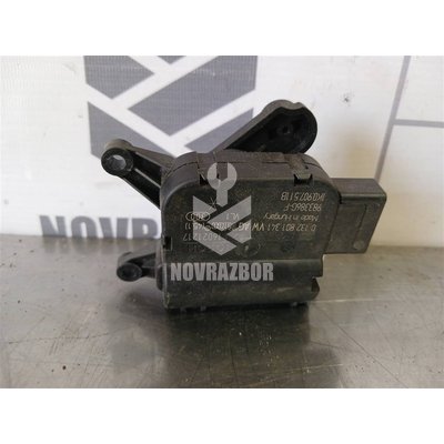 Моторчик заслонки отопителя Skoda Octavia A5 1Z   04-13