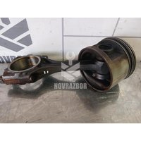 Поршень с шатуном VW Golf 3 Vento 91-97