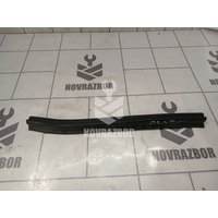 Уплотнитель капота VW Passat B5 96-00