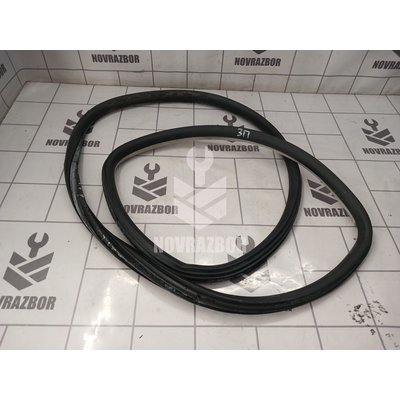 Уплотнитель двери VW Passat B5 96-00 Уплотнитель двери VW Passat B5 96-00