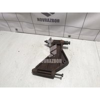 Кронштейн генератора VW Passat  B3  1988-1993