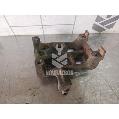 Кронштейн кондиционера Kia RIO 1 2000-2004 Кронштейн кондиционера Kia RIO 1 2000-2004