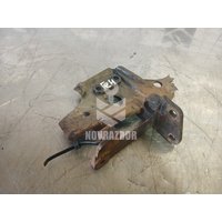 Кронштейн генератора VW Passat  B3  1988-1993