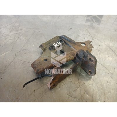 Кронштейн генератора VW Passat  B3  1988-1993