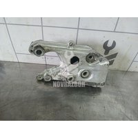 Кронштейн двигателя правый Peugeot 307 2001-2008