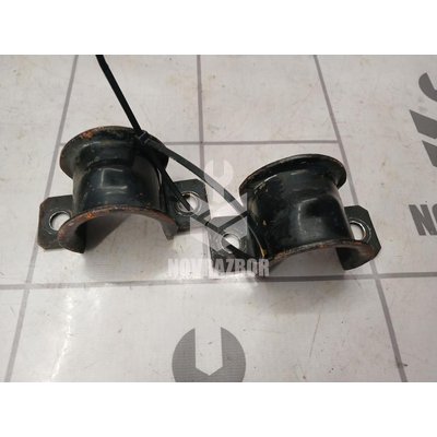 Кронштейн крепления переднего стабилизатора Mazda Mazda 3  BK  02-09