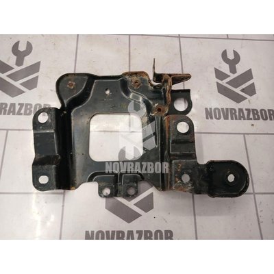 Крепление АКБ (корпус/подставка) Mazda Mazda 3  BK  02-09