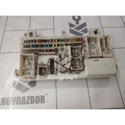 Блок предохранителей Mazda Mazda 3  BK  02-09