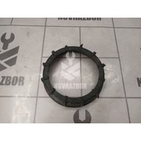 Гайка топливного насоса VW Golf 3 Vento 91-97