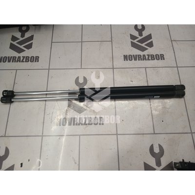 Амортизатор двери багажника VW Golf 4 Bora 97-05