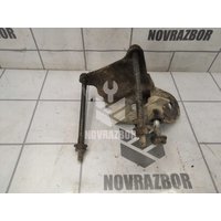 Кронштейн двигателя передний VW Golf 3 Vento 91-97