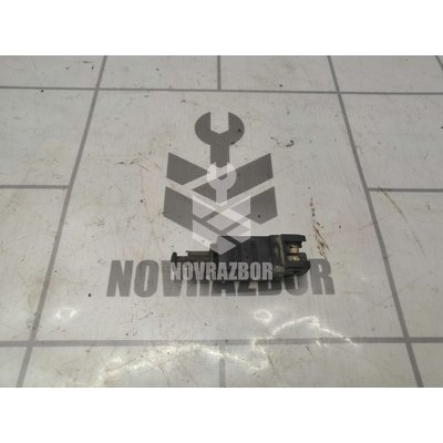 Датчик включения стопсигнала VW Golf 3 Vento 91-97