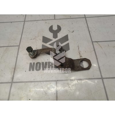 Кронштейн генератора VW Caddy 1 1983-1992 Кронштейн генератора VW Caddy 1 1983-1992