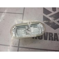 Повторитель на крыло левый белый Ford Focus 2 05-08