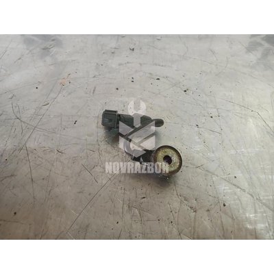 Датчик детонации VW Golf 4 Bora 97-05