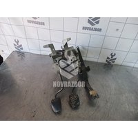 Блок педалей Audi 80  90  B3  86-91