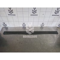 Молдинг передней правой двери Audi 80  90  B3  86-91