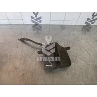 Суппорт передний левый Audi 80  90  B3  86-91