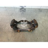 Скоба суппорта переднего Audi 80  90  B3  86-91