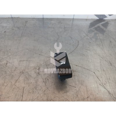 Кнопка стеклоподъемника Renault Logan 2005-2014 Кнопка стеклоподъемника Renault Logan 2005-2014