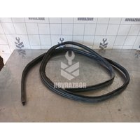 Уплотнитель двери Renault Logan 2005-2014