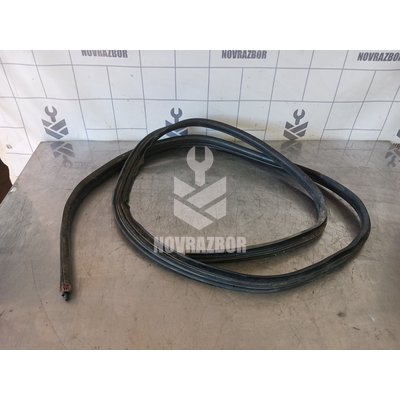 Уплотнитель двери Renault Logan 2005-2014 Уплотнитель двери Renault Logan 2005-2014