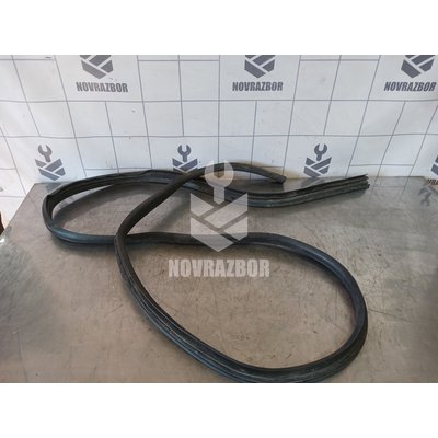 Уплотнитель двери Renault Logan 2005-2014 Уплотнитель двери Renault Logan 2005-2014