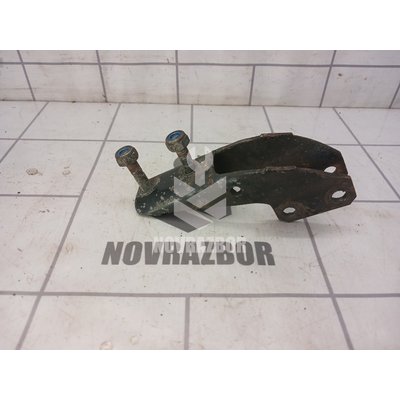 Крепеж рулевой рейки Audi 80 90 B3 86-91 Крепеж рулевой рейки Audi 80 90 B3 86-91