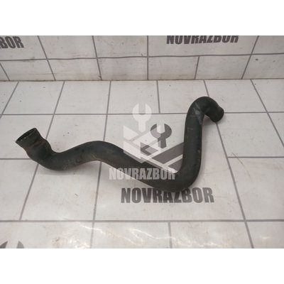 Патрубок радиатора Audi 80  90  B3  86-91