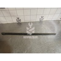 Уплотнитель стекла двери VW Golf 3 Vento 91-97