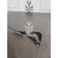 Петля капота левая Ford Focus 2 05-08