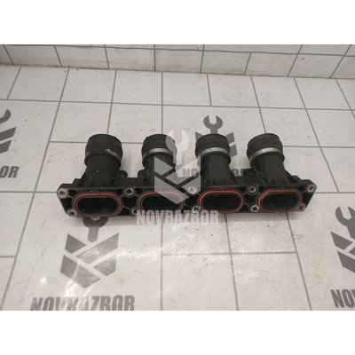 Коллектор впускной Audi A6 (C4) 1994-1997 Коллектор впускной Audi A6 (C4) 1994-1997