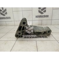 Кронштейн двигателя правый Renault Clio 2 Symbol 1998-2008
