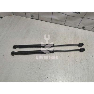 Амортизатор крышки багажника Audi A6 (C4) 1994-1997 Амортизатор крышки багажника Audi A6 (C4) 1994-1997