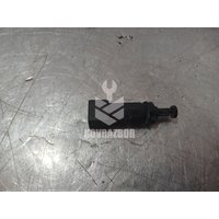 Датчик включения стопсигнала Renault Logan 2005-2014