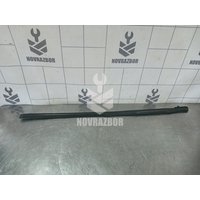 Накладка стекла переднего левого Ford Focus 2 05-08