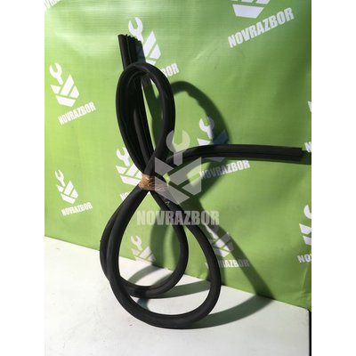 Уплотнитель двери Ford Focus 2 08-11 Уплотнитель двери Ford Focus 2 08-11