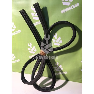 Уплотнитель двери Ford Focus 2 08-11 Уплотнитель двери Ford Focus 2 08-11