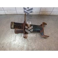 Кронштейн усилителя переднего бампера VW Passat B5 96-00
