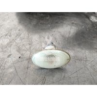 Повторитель на крыло левый белый Ford Transit 06-13