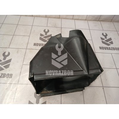 Воздухозаборник (внутри) VW Passat B5 96-00 Воздухозаборник (внутри) VW Passat B5 96-00