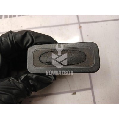 Кнопка открывания багажника Renault Clio 3  2005-2012