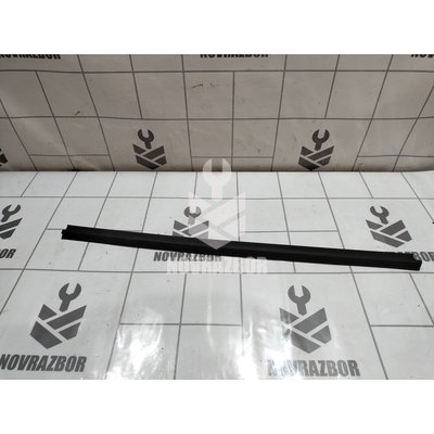 Уплотнитель стекла двери Ford Focus 1 1998-2004