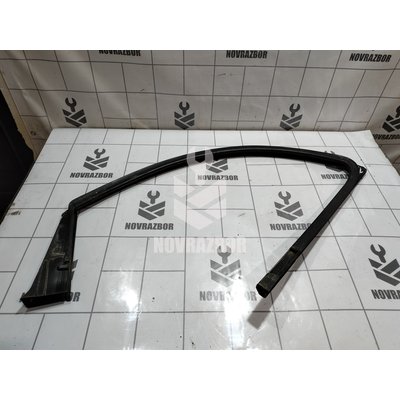 Уплотнитель стекла двери Renault Clio 3 2005-2012 Уплотнитель стекла двери Renault Clio 3 2005-2012