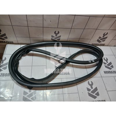 Уплотнитель двери Fiat Albea 2003 + Уплотнитель двери Fiat Albea 2003 +