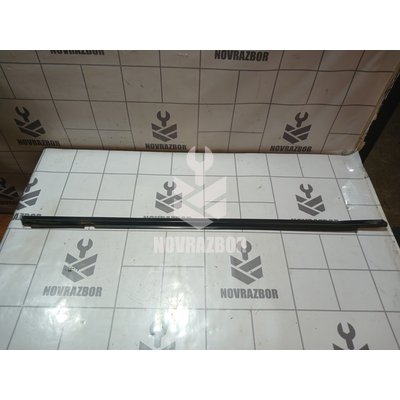 Накладка стекла переднего правого Chevrolet Lanos 2004+ Накладка стекла переднего правого Chevrolet Lanos 2004+