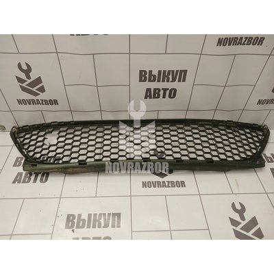 Решетка в бампер центральная Renault Logan 2005-2014 Решетка в бампер центральная Renault Logan 2005-2014