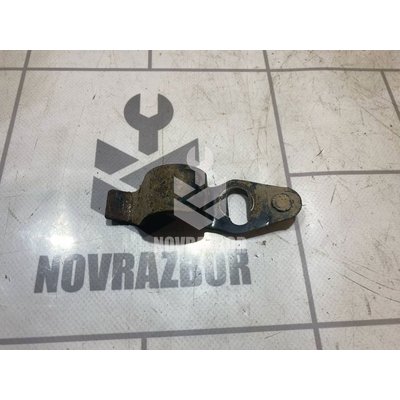 Кронштейн крепления переднего стабилизатора Renault Logan 2005-2014 Кронштейн крепления переднего стабилизатора Renault Logan 2005-2014